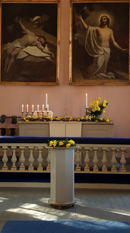 Heinolan kirkon pääsiäiskoristelu